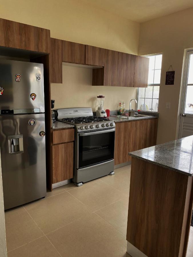 Cozy Family Vacation Home Near The Beach! بلايا ديل كارمن المظهر الخارجي الصورة